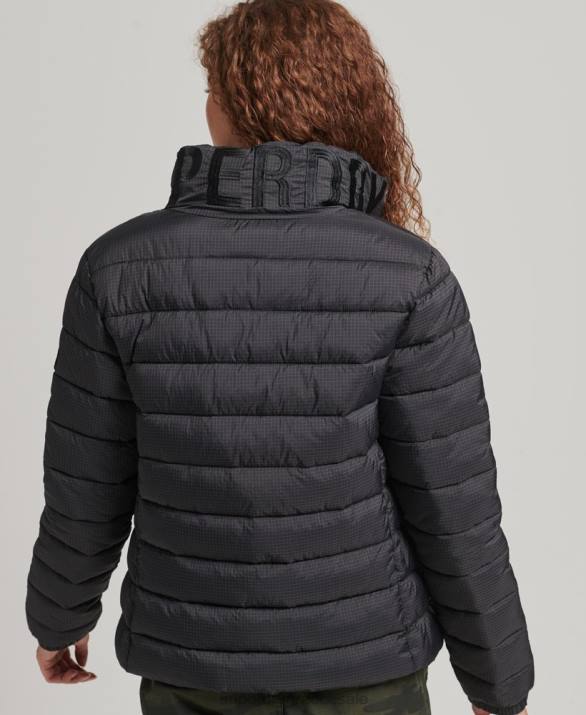 κλασικό λογότυπο puffer jacket γυναίκες είδη ένδυσης μαύρος Superdry L02L5418