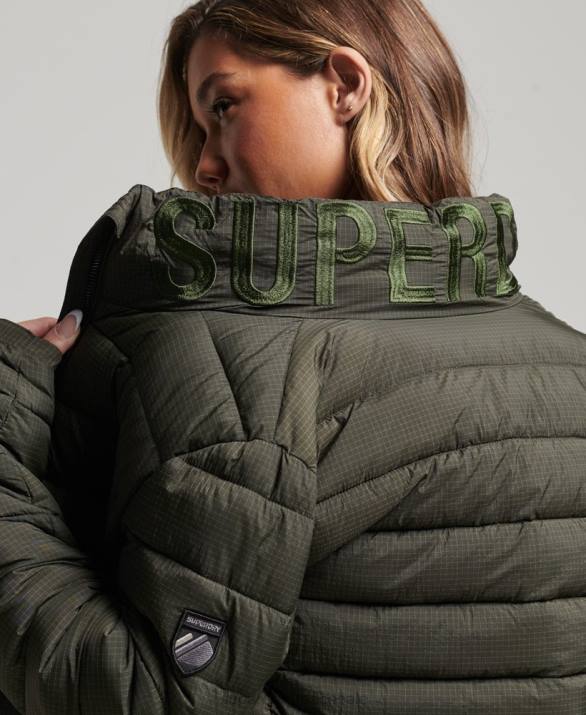 κλασικό λογότυπο puffer jacket γυναίκες είδη ένδυσης πράσινος Superdry L02L5437