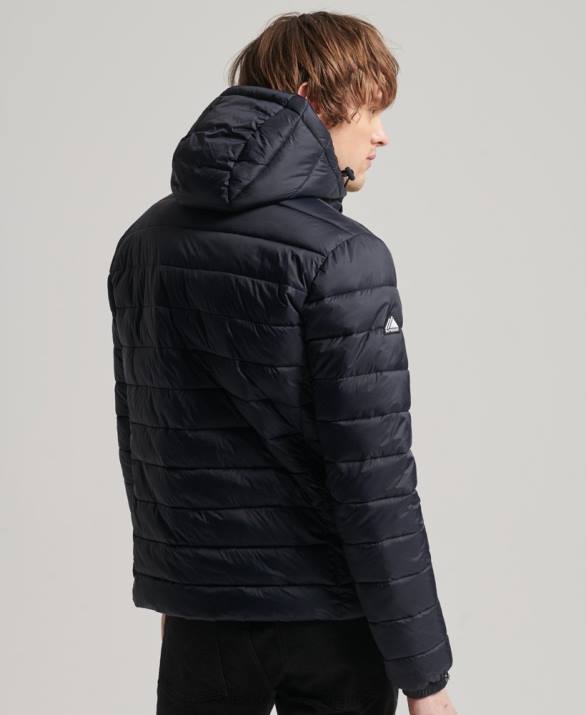 κλασικό puffer jacket με κουκούλα άνδρες είδη ένδυσης ΠΟΛΕΜΙΚΟ ΝΑΥΤΙΚΟ Superdry L02L1068